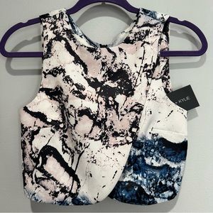 NEW Kendall + Kylie Sleeveless Marble Crop Top Back Zip Size 8
